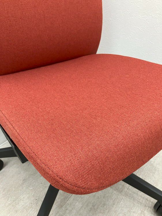 ライオンLEO(レオ)シリーズ OAチェア 商品画像8