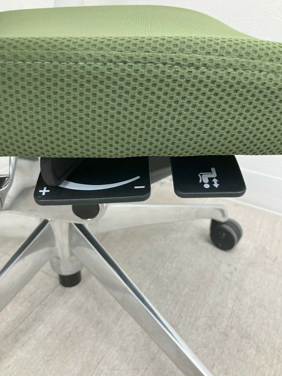 オカムラChoral（コーラル）チェア 可動肘付コーラルチェア 商品画像19