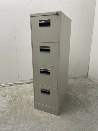 コクヨ4段ファイリングキャビネット 商品画像1