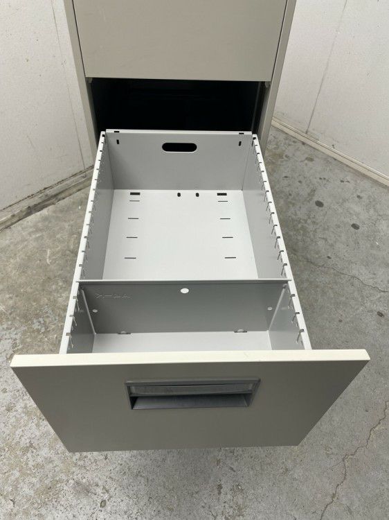 コクヨ4段ファイリングキャビネット 商品画像7