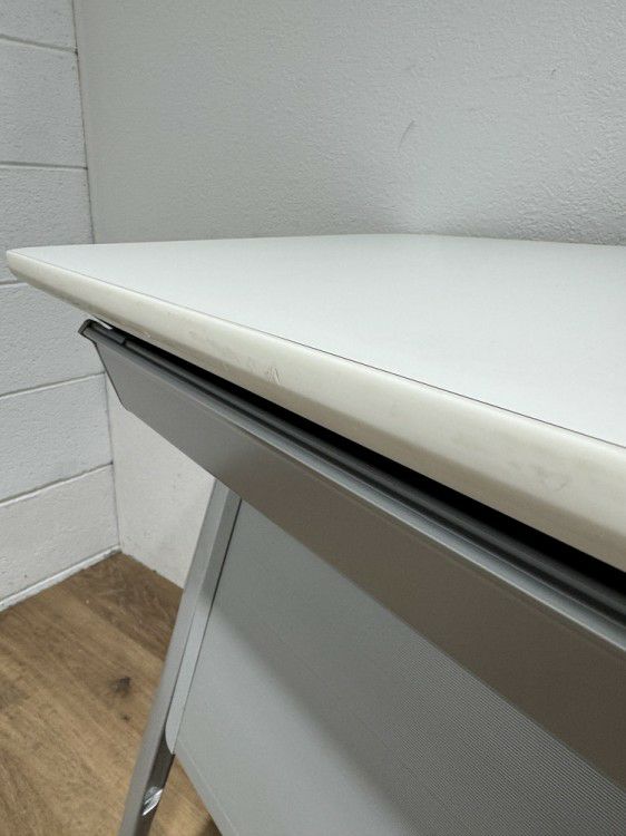 コクヨエピファイ(EPIPHY)シリーズ 平行スタックテーブル 商品画像9