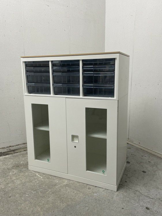 オカムラレクトラインシリーズ ガラス両開きクリアケース上下書庫 商品画像1