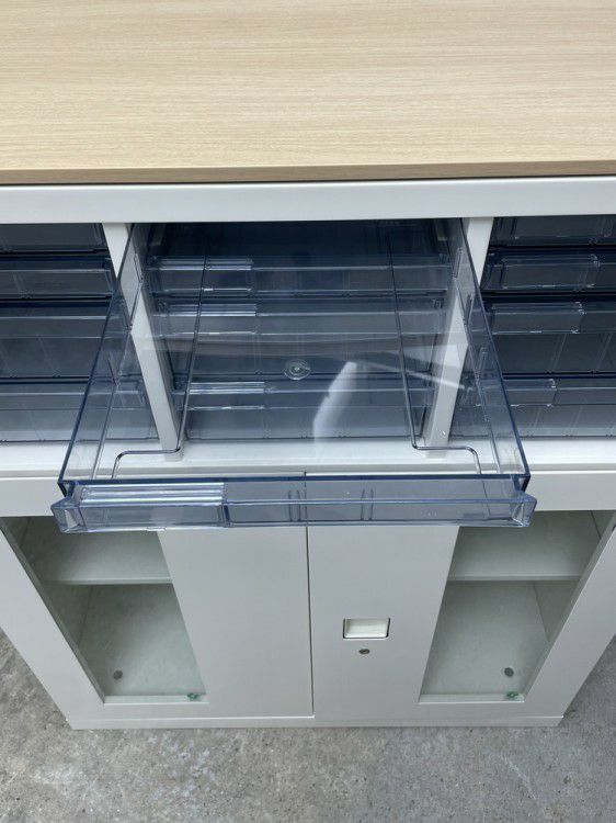 オカムラレクトラインシリーズ ガラス両開きクリアケース上下書庫 商品画像10