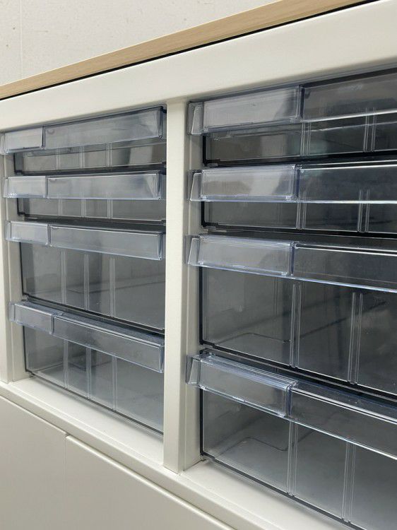 オカムラレクトラインシリーズ ガラス両開きクリアケース上下書庫 商品画像12