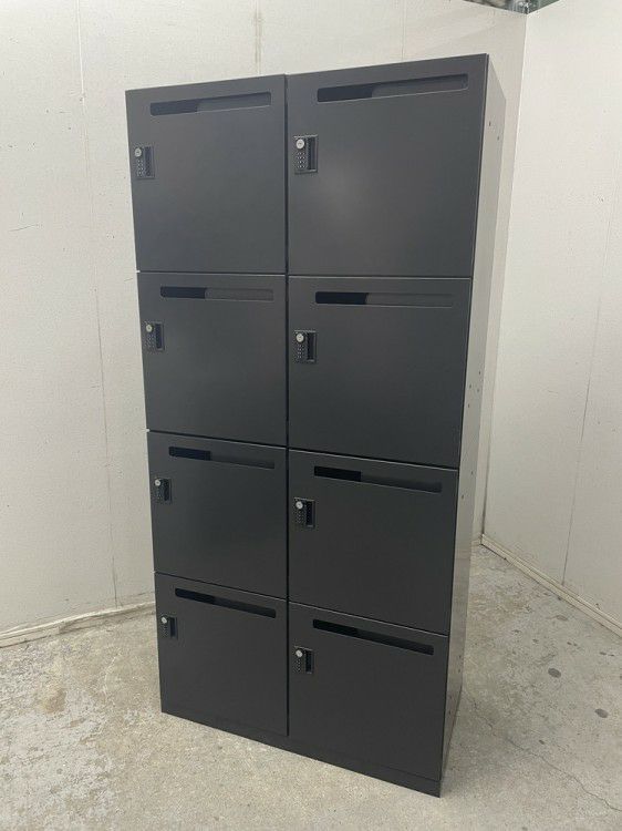 ウチダ（内田洋行）エルレージシリーズ 8人用パーソナルロッカー 商品画像1