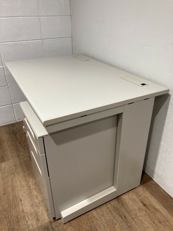 INABA/イナバデュエナポストフォームシリーズ 1100平デスク+ワゴンセット 商品画像9