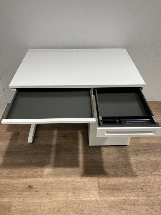 オカムラADVANCE（アドバンス）シリーズ 1000片袖デスク 商品画像6