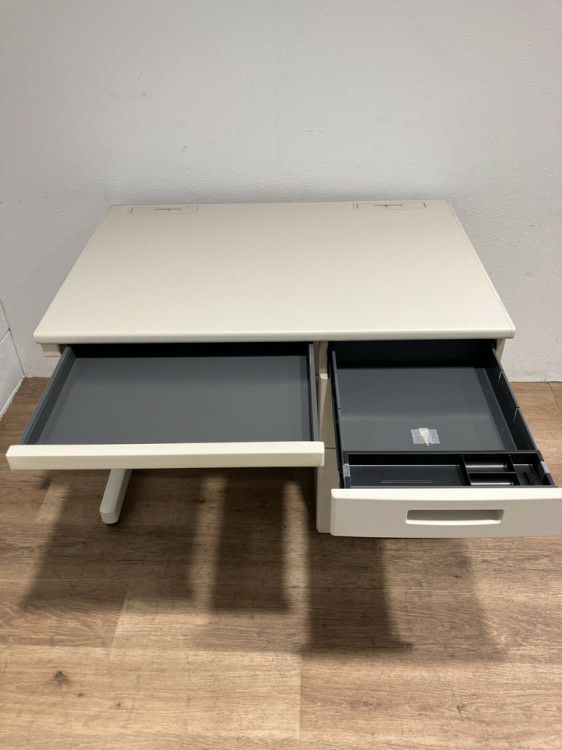 コクヨBS+シリーズ 1000片袖デスク 商品画像4