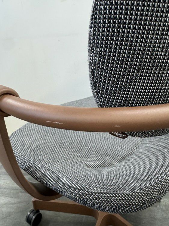 イトーキvertebra03（バーテブラ03 ）シリーズ 固定肘付バーテブラ03チェア 商品画像9