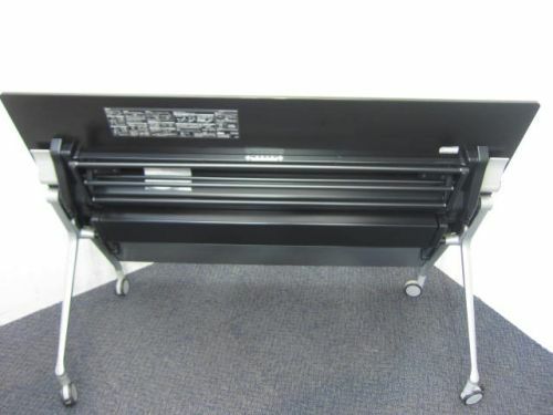 オカムラINTERACT NT(インターアクトエヌティー)シリーズ  1500サイドスタックテーブル 商品画像5