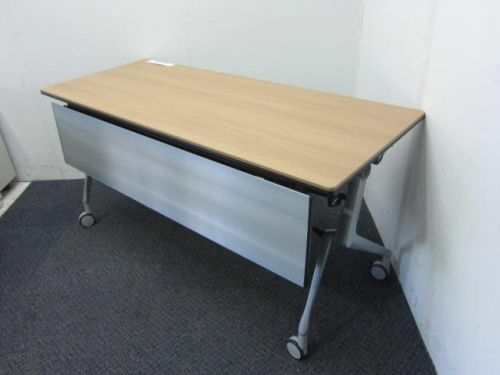 オカムラINTERACT NT(インターアクトエヌティー)シリーズ  1500サイドスタックテーブル 商品画像7