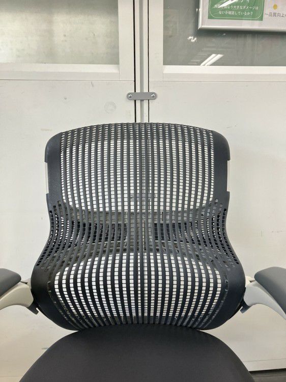 Knoll（ノール）Generation(ジェネレーション)チェア 可動肘付ジェネレーションチェア 商品画像9