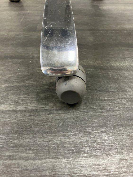 Knoll（ノール）Generation(ジェネレーション)チェア 可動肘付ジェネレーションチェア 商品画像15