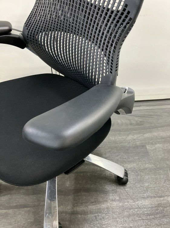 Knoll（ノール）Generation(ジェネレーション)チェア 可動肘付ジェネレーションチェア 商品画像12