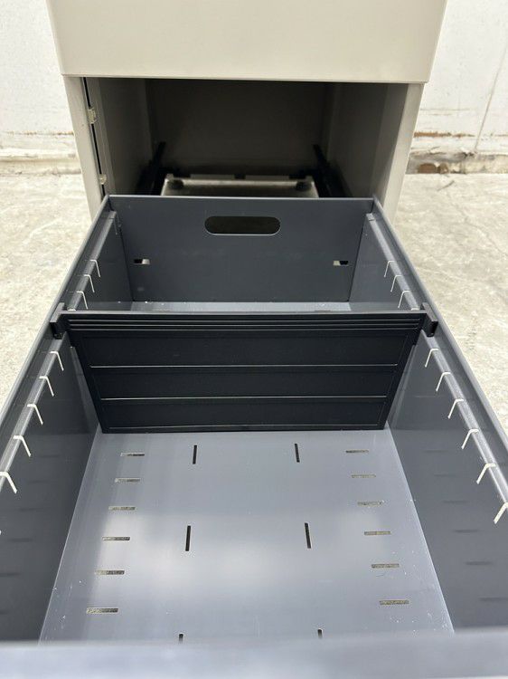 コクヨBS+シリーズ 脇机 商品画像4