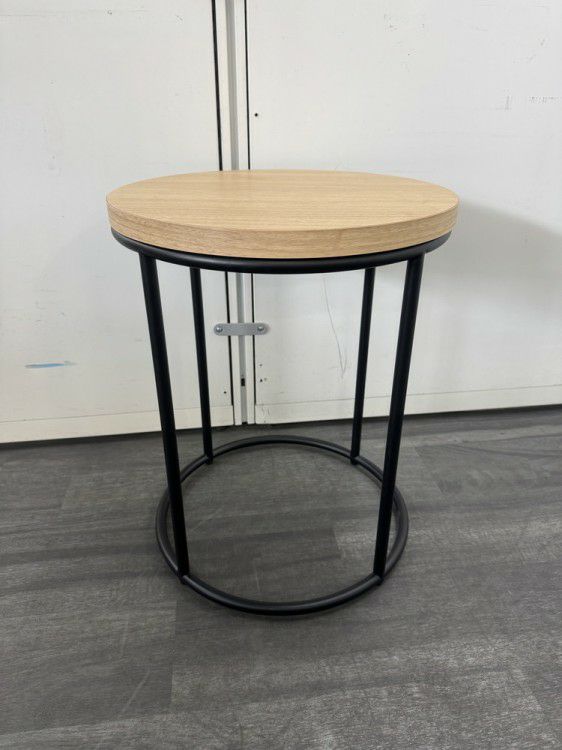 セシルシリーズ サイドテーブル 商品画像1