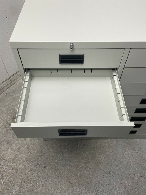 プラススチールキャビネット 商品画像9