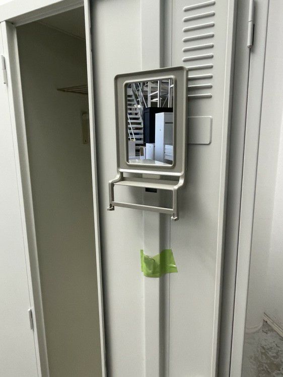 プラスLK2シリーズ 3人用ロッカー 商品画像9