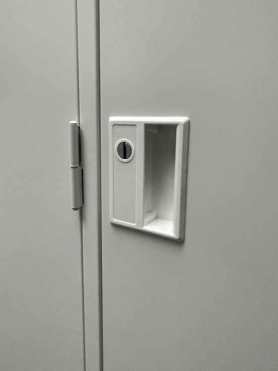 プラスLK2シリーズ 3人用ロッカー 商品画像11