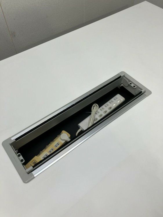 オカムラ4L12シリーズ 2100ミーティングテーブル 商品画像4