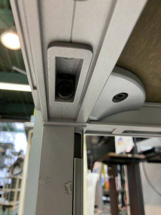 オカムラ4L12シリーズ 2100ミーティングテーブル 商品画像8