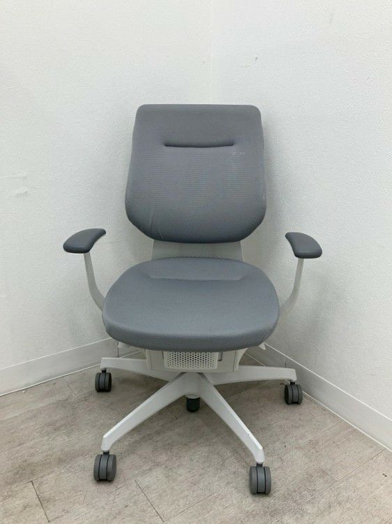 コクヨing(イング)チェア 固定肘付イングチェア 商品画像2