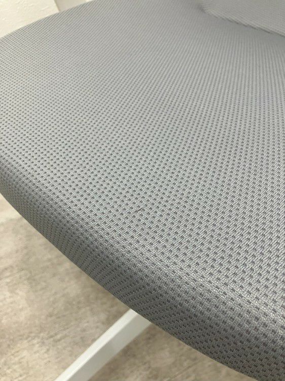 コクヨing(イング)チェア 固定肘付イングチェア 商品画像9