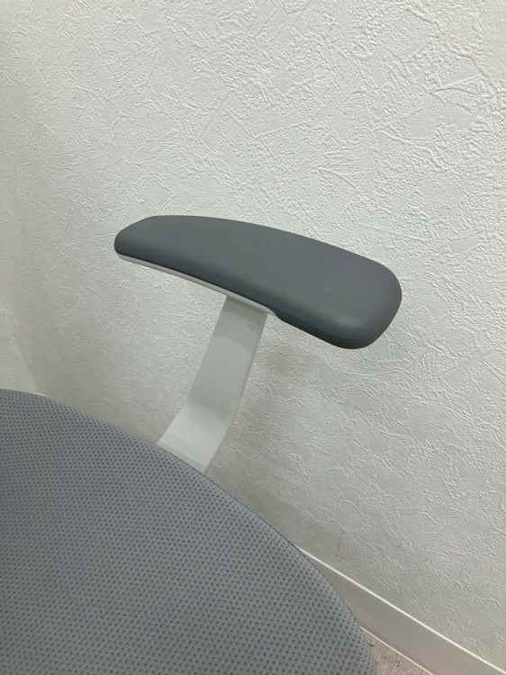 コクヨing(イング)チェア 固定肘付イングチェア 商品画像10