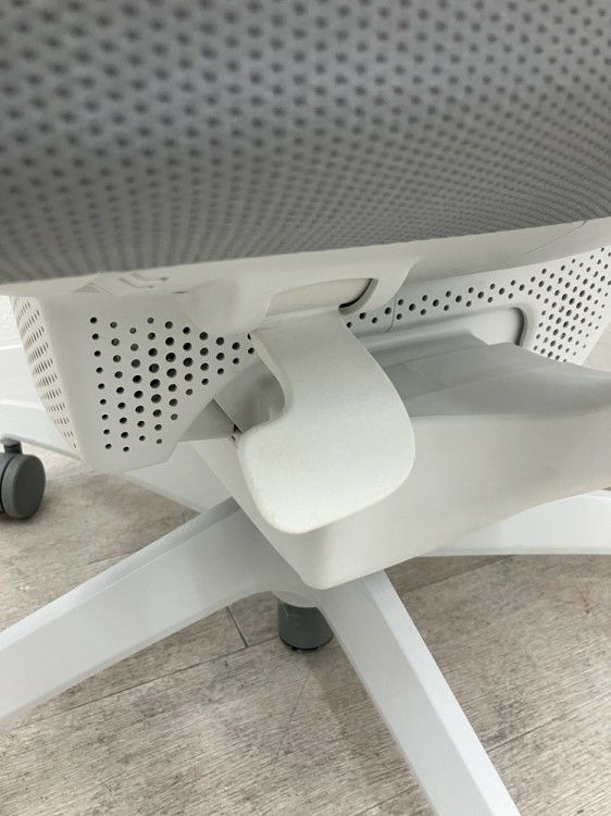 コクヨing(イング)チェア 固定肘付イングチェア 商品画像13