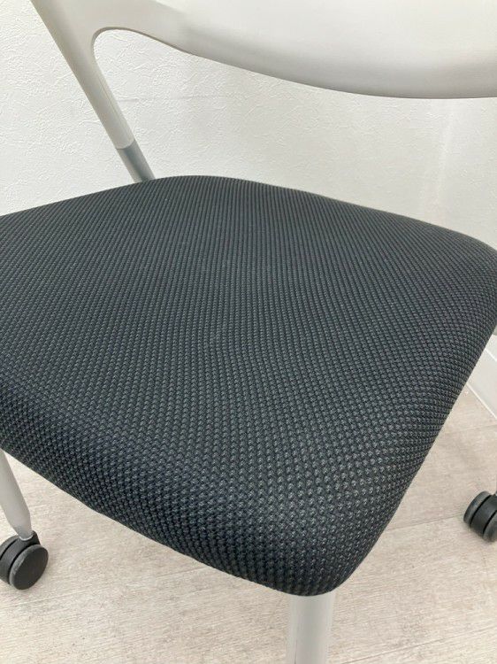 イトーキカクタスシリーズ スタッキングチェア3脚セット 商品画像8