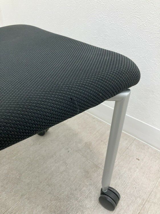 イトーキカクタスシリーズ スタッキングチェア3脚セット 商品画像9