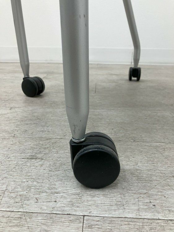 イトーキカクタスシリーズ スタッキングチェア3脚セット 商品画像11