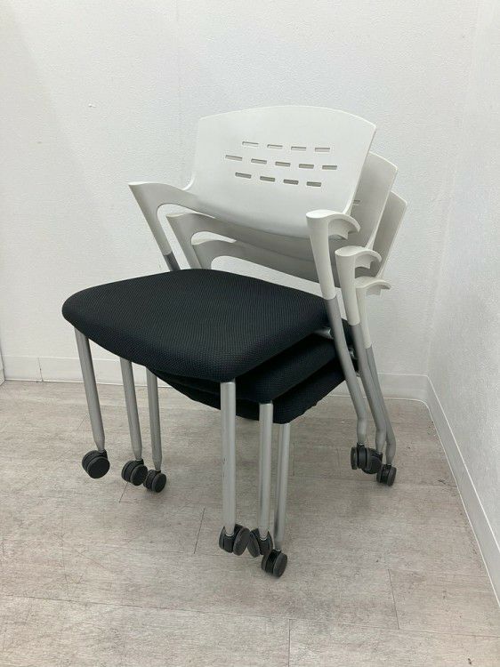 イトーキカクタスシリーズ スタッキングチェア3脚セット 商品画像15