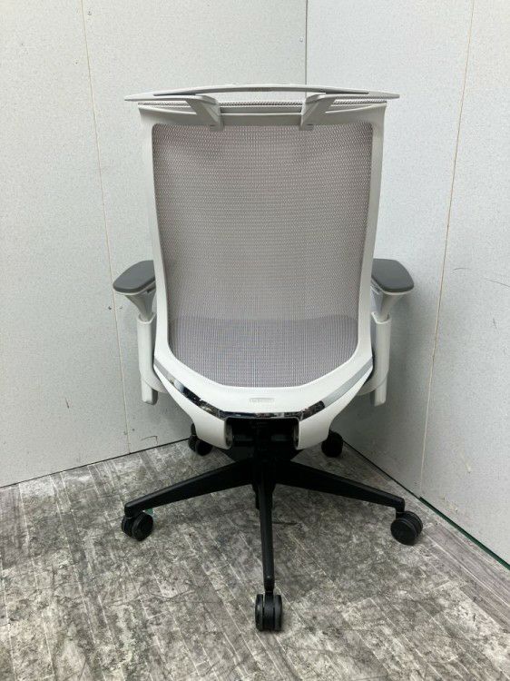 コクヨBezel(ベゼル)チェア 可動肘付ベゼルチェア 商品画像5