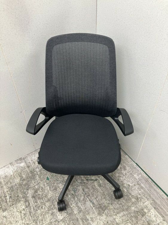 イトーキ固定肘付ノートチェア 商品画像3