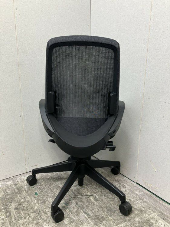 イトーキ固定肘付ノートチェア 商品画像5