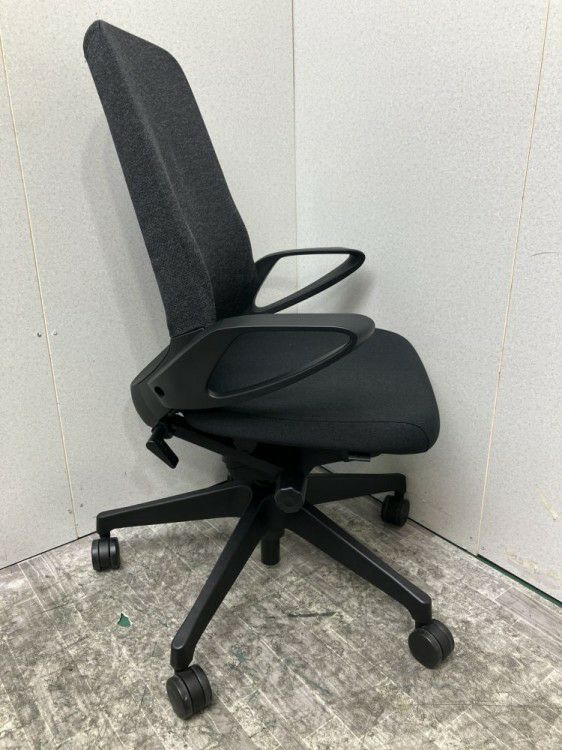 イトーキ固定肘付ノートチェア 商品画像6