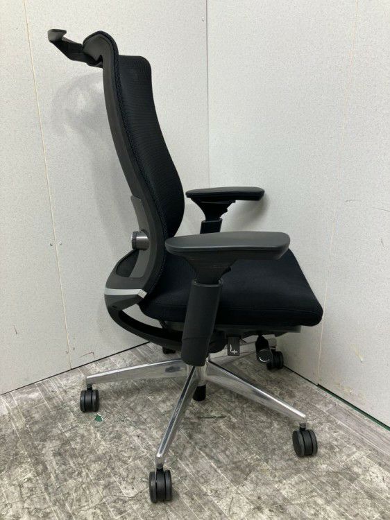 コクヨBezel(ベゼル)チェア 可動肘付ベゼルチェア 商品画像5