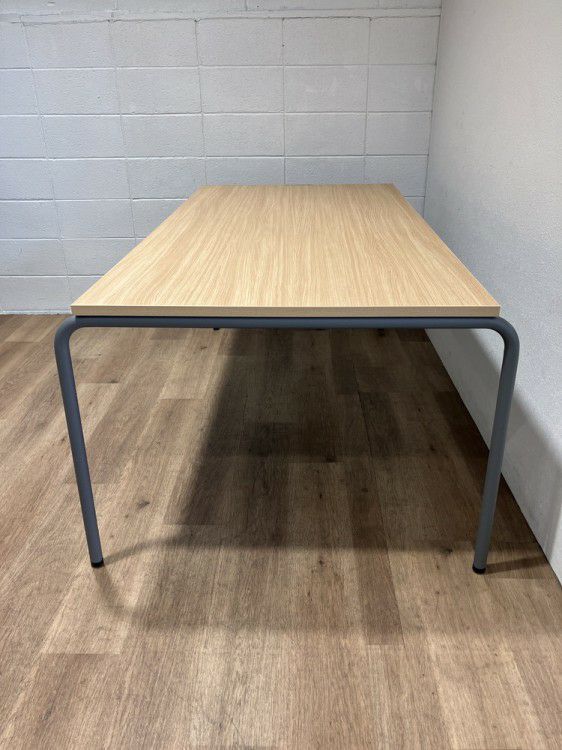 コクヨデイズオフィス パイルパイプシリーズ ミーティングテーブル 商品画像4