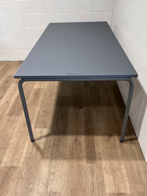 コクヨデイズオフィス パイルパイプシリーズ ミーティングテーブル 商品画像4