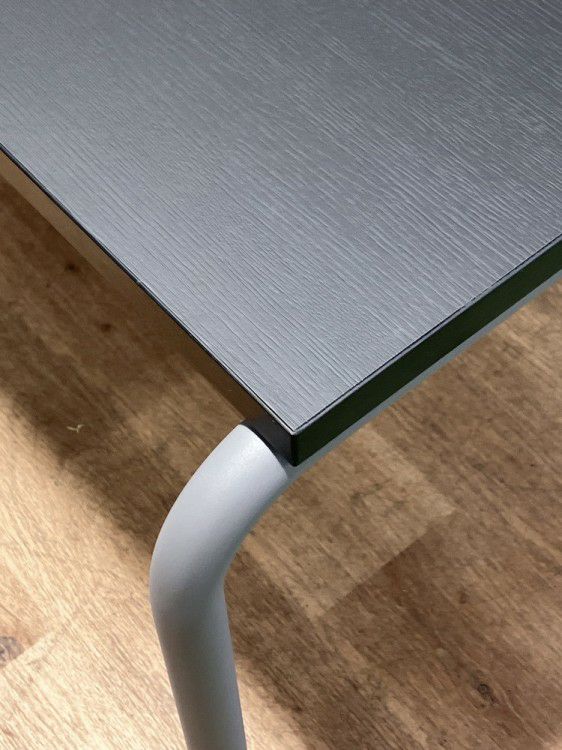 コクヨデイズオフィス パイルパイプシリーズ ミーティングテーブル 商品画像3