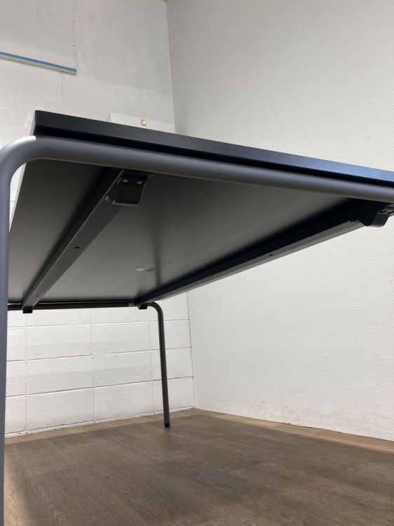 コクヨデイズオフィス パイルパイプシリーズ ミーティングテーブル 商品画像6