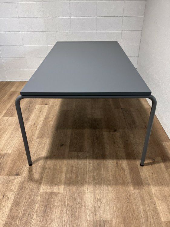 コクヨデイズオフィス パイルパイプシリーズ ミーティングテーブル 商品画像4