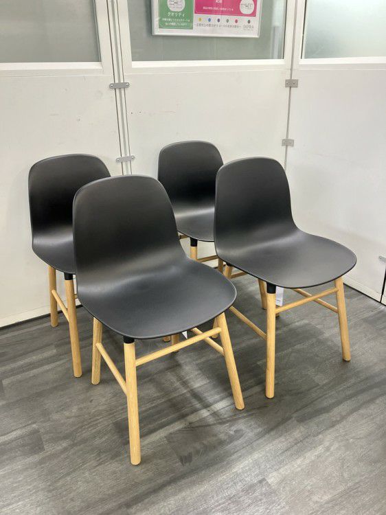 フォームシリーズ フォームチェア4脚セット 商品画像1