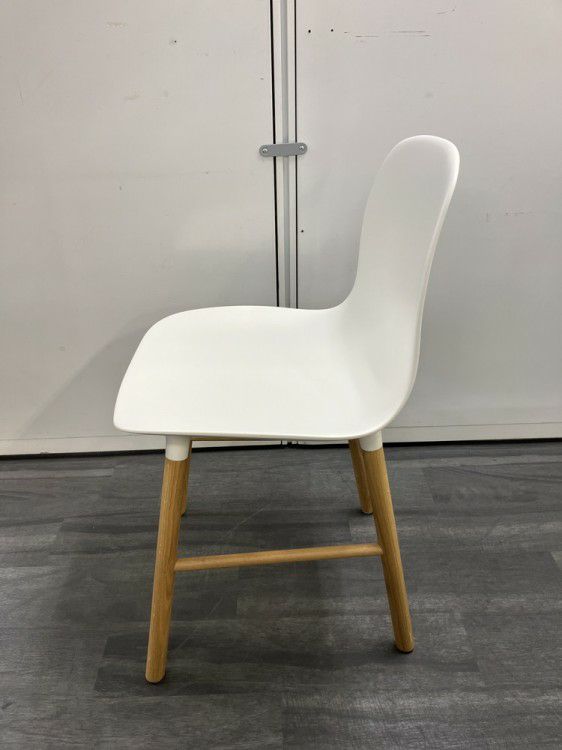 フォームシリーズ ミーティングチェア 商品画像2