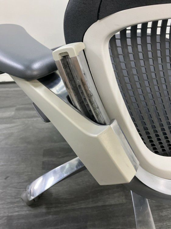 Knoll（ノール）Generation(ジェネレーション)チェア 可動肘付ジェネレーションチェア 商品画像10