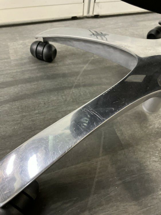 Knoll（ノール）Generation(ジェネレーション)チェア 可動肘付ジェネレーションチェア 商品画像16