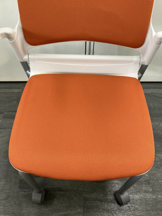 ウチダ（内田洋行）MF-180シリーズ スタッキングチェア 商品画像7