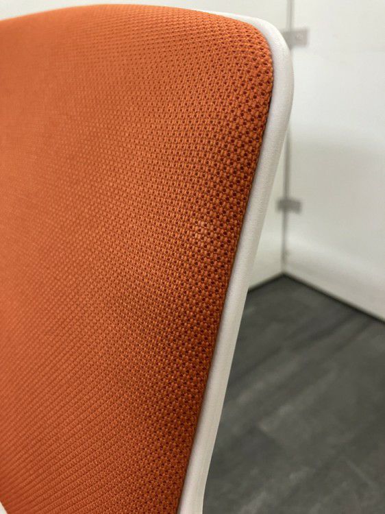 ウチダ（内田洋行）MF-180シリーズ スタッキングチェア 商品画像13