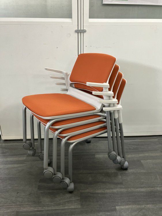 ウチダ（内田洋行）MF-180シリーズ スタッキングチェア 商品画像14